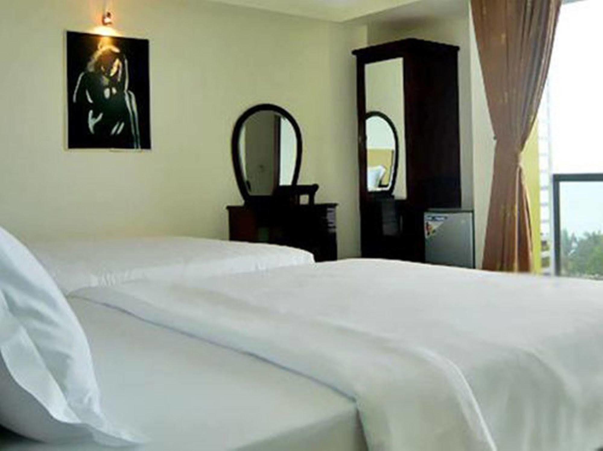 Khách sạn Golden Lotus Nha Trang Hotel Ngoại thất bức ảnh